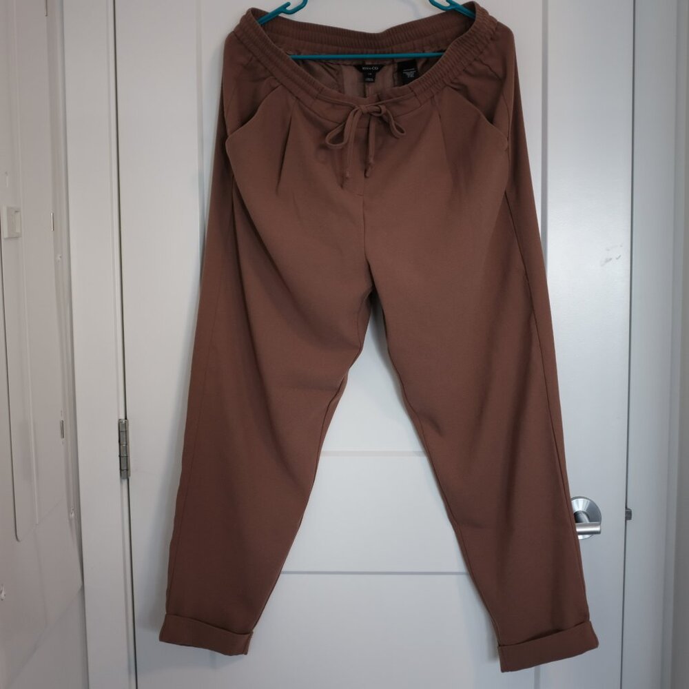 Tapered-Leg Flowy Jogger Pant